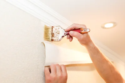 Pose de papier peint à Sainte-Foy-de-Longas — revêtements muraux et toiles de verre